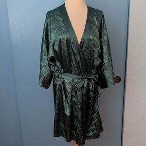 Disney Satin Kimono Robe in Green With Embroidered Disney Castle Size L